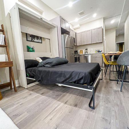 شقة Charming 2Br Bkyrd Near Williamsburg نيو يورك المظهر الخارجي الصورة