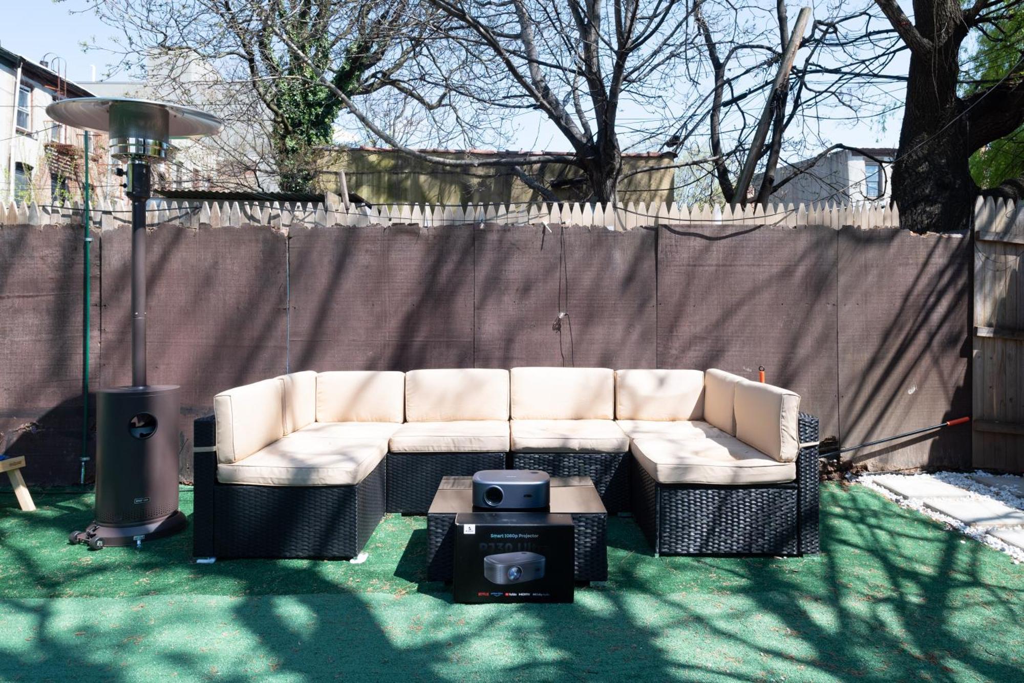 شقة Charming 2Br Bkyrd Near Williamsburg نيو يورك المظهر الخارجي الصورة